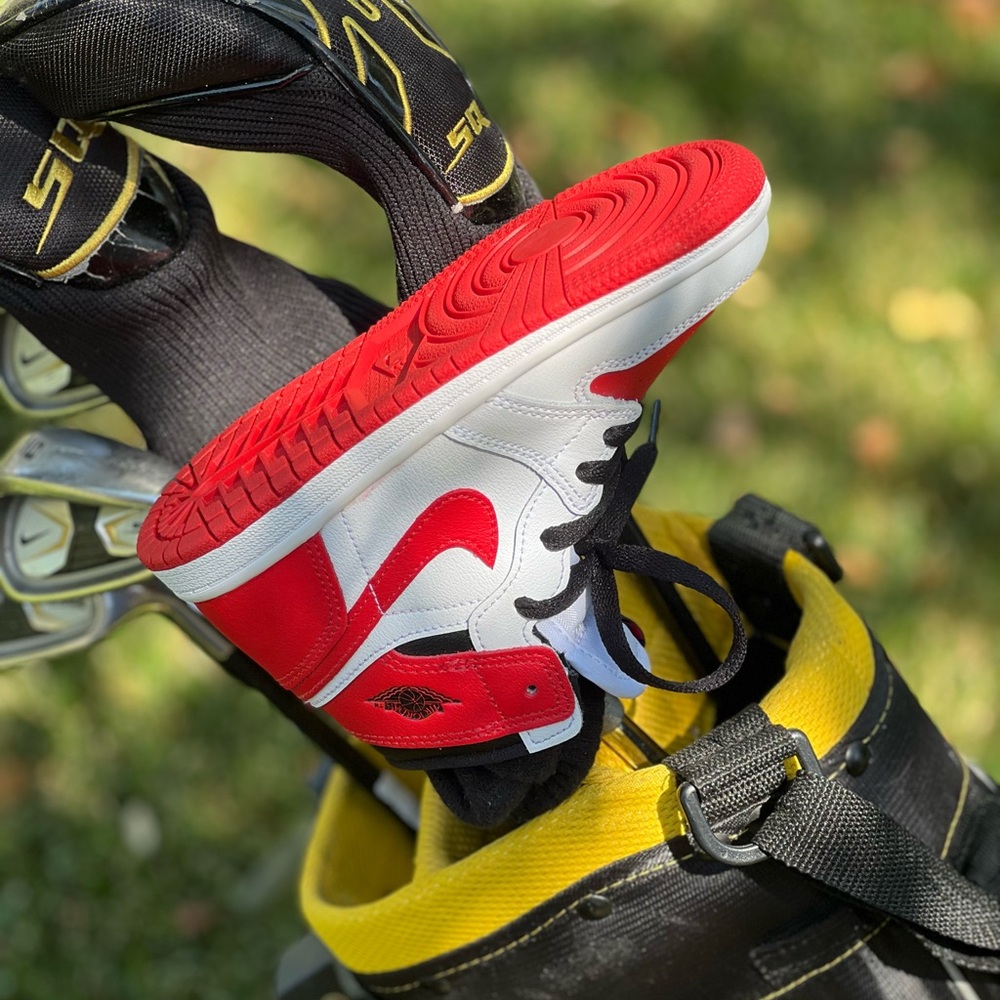 Nike Air Jordan 1 Mid Chicago Bulls Lost Found Golf Club Putter Head Cover NEW